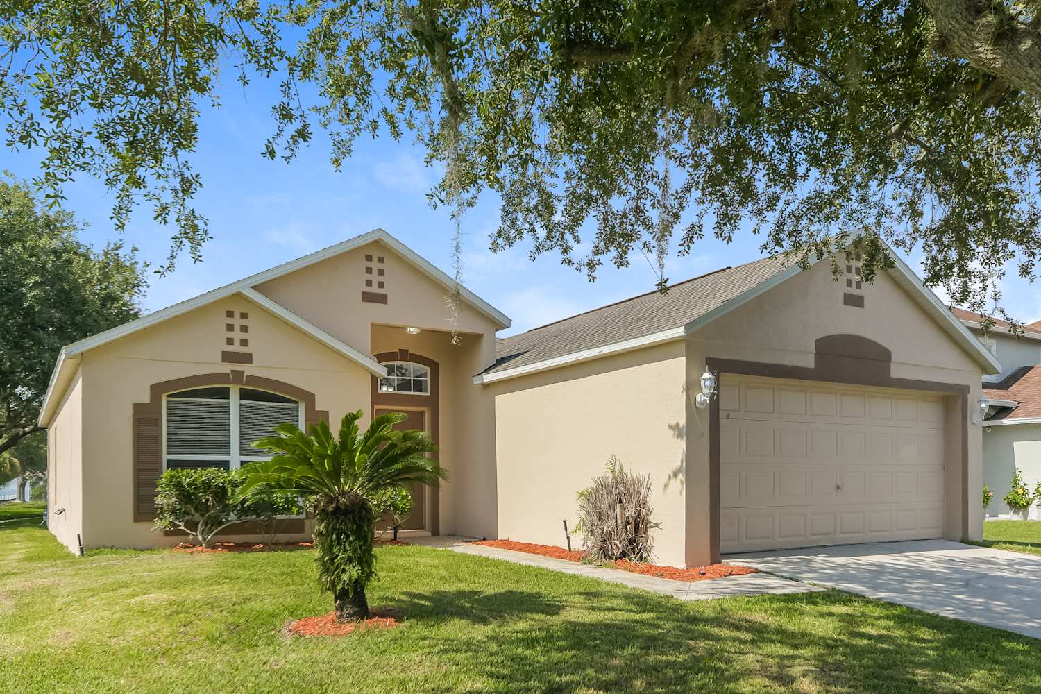 397 Regal Downs Cir photo 3