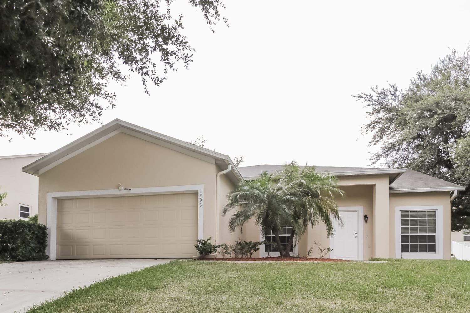 1303 Windy Meadow Dr photo 2