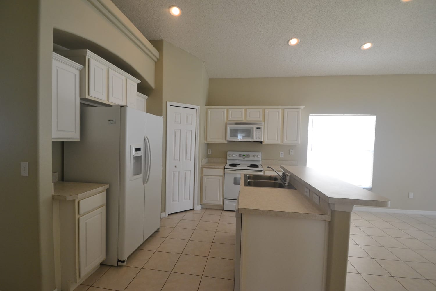 1628 Morning Star Dr photo 5