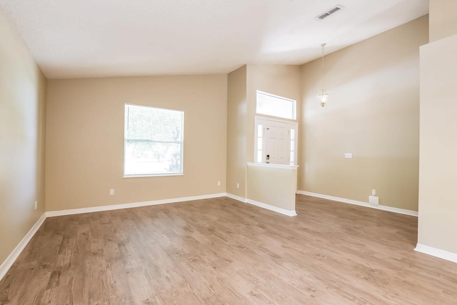 2479 Merry Rd photo 3
