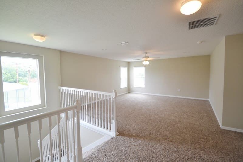 1033 Berkeley Dr photo 4