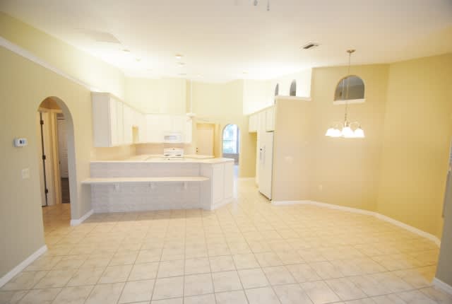 3051 Westgate Dr photo 3