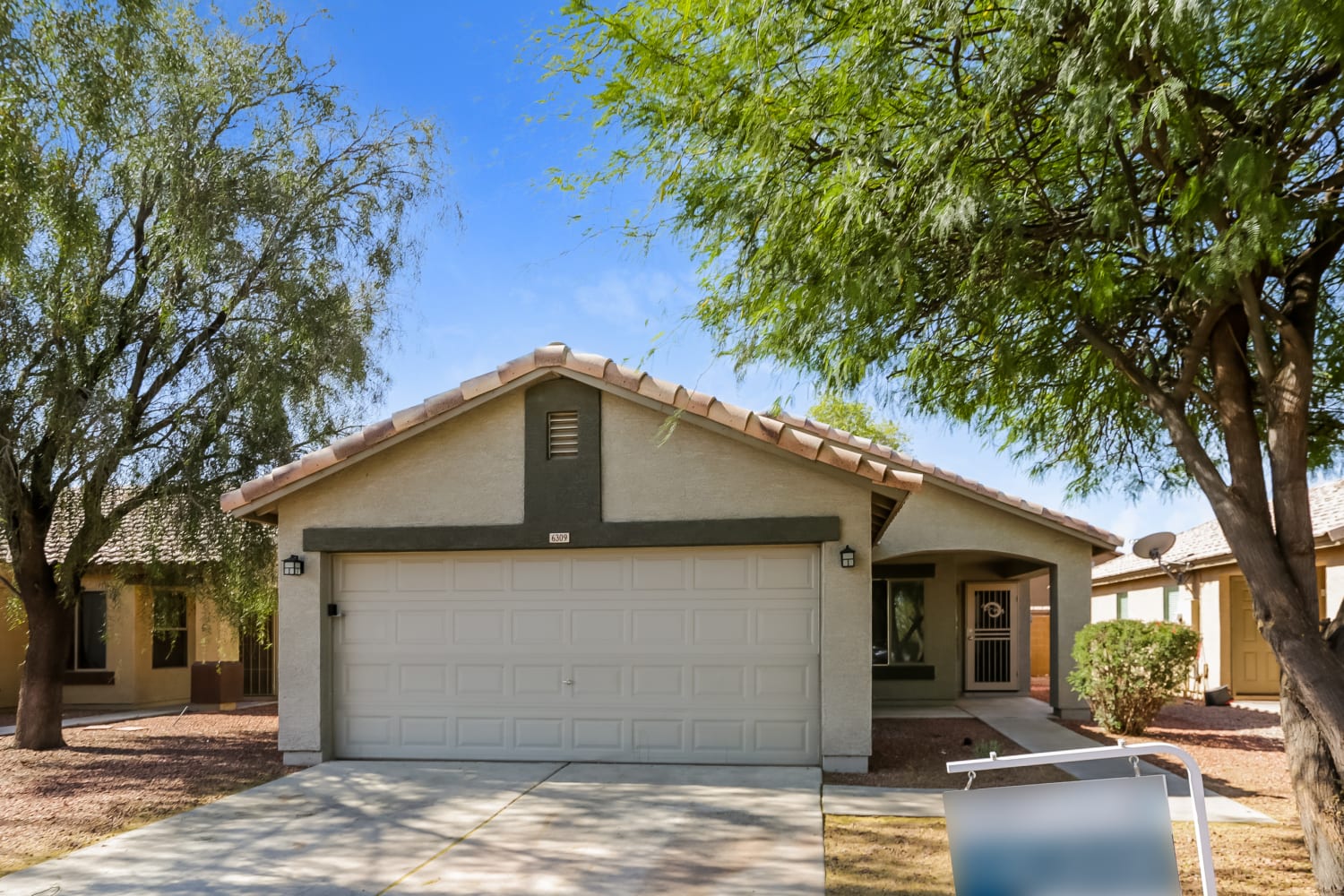6309 W Nez Perce St Phoenix, AZ 85043 photo 2