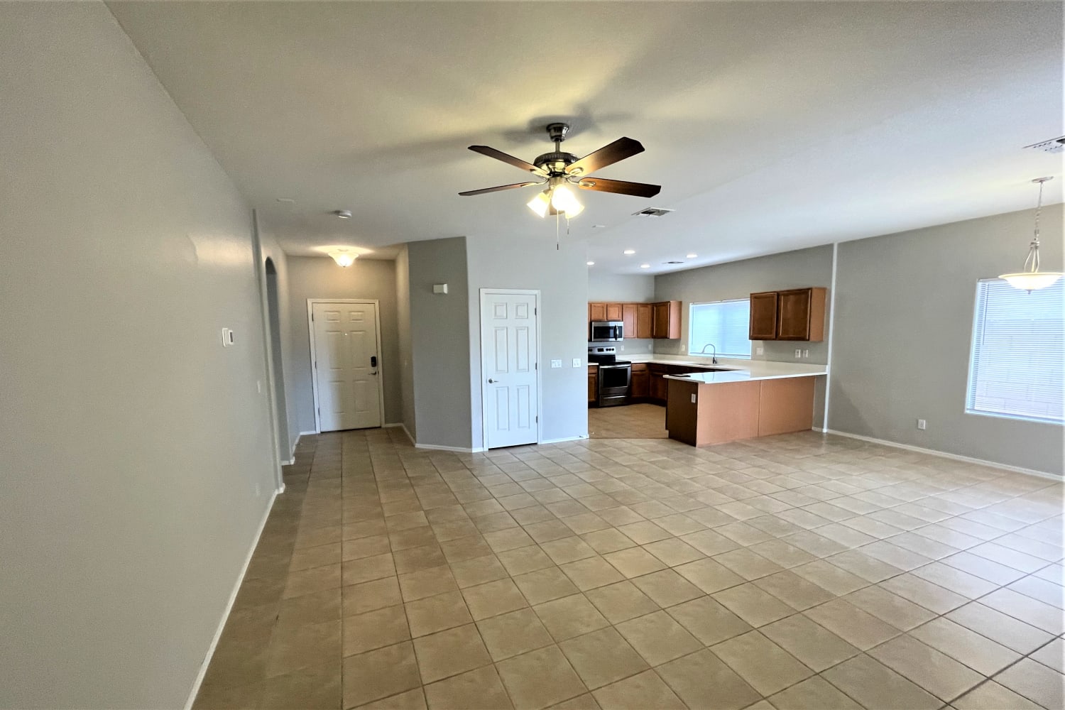 2258 S 88 Drive photo 3