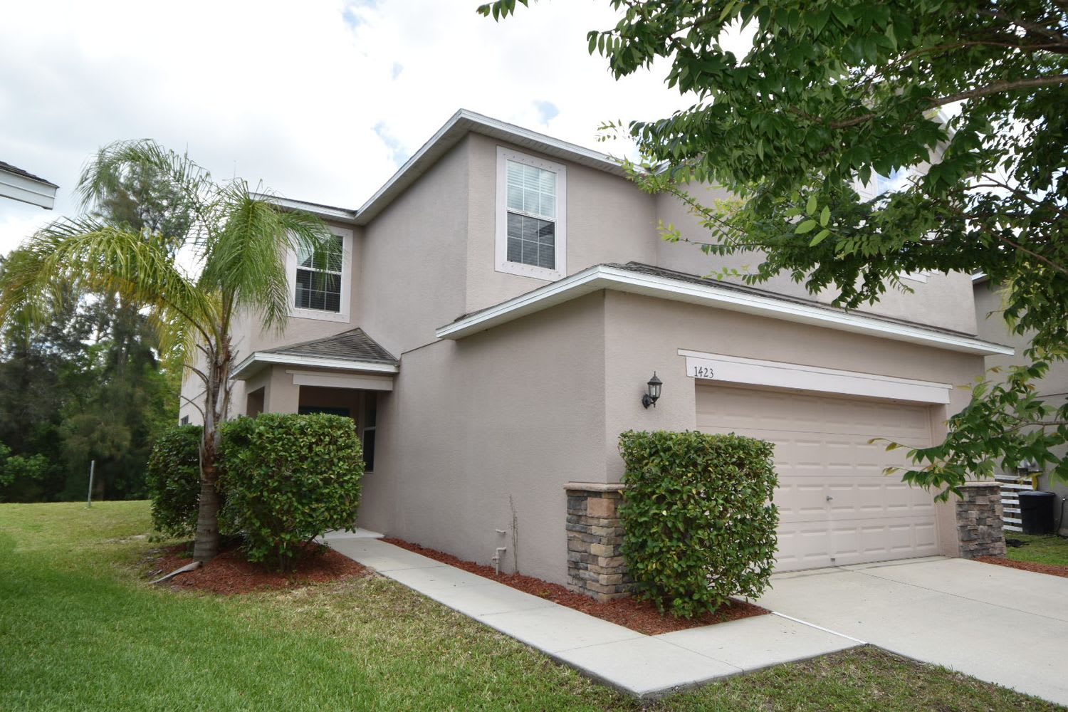 1423 Tahoe Springs Ct photo 2