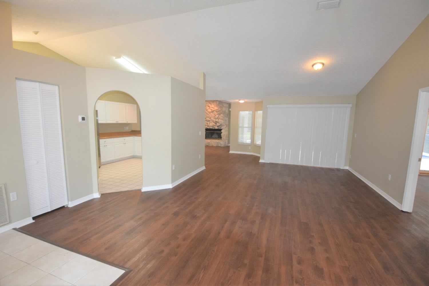 4061 Prairie View Dr N photo 3