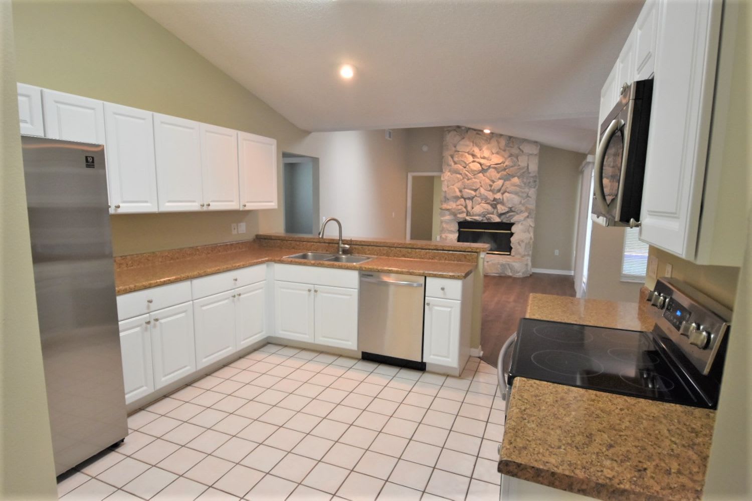 4061 Prairie View Dr N photo 4
