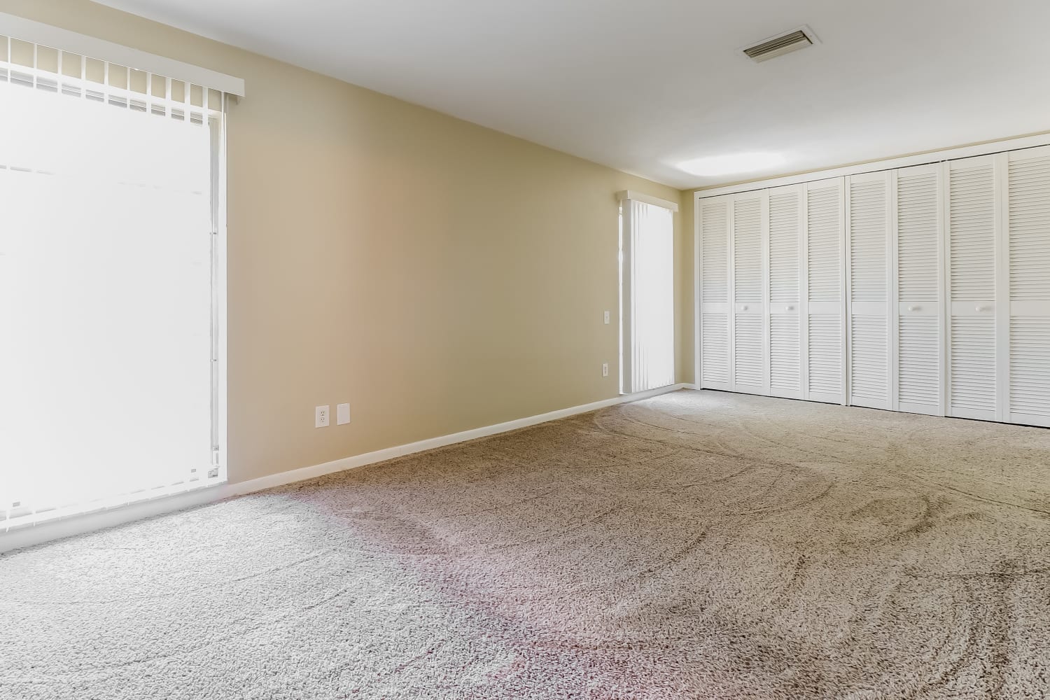 10350 Bay Hills Dr photo 4