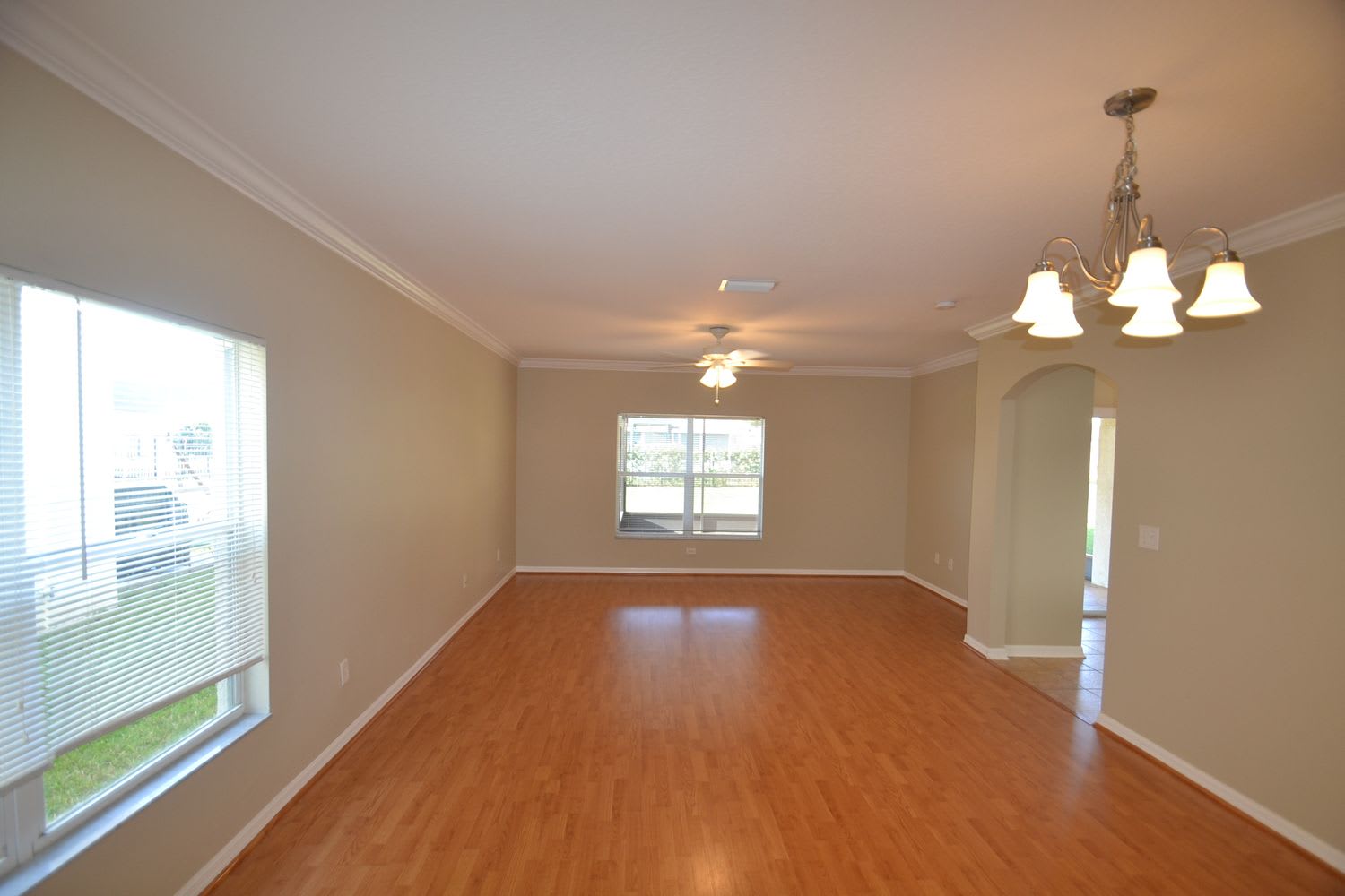 5824 Wrenwater Dr photo 2