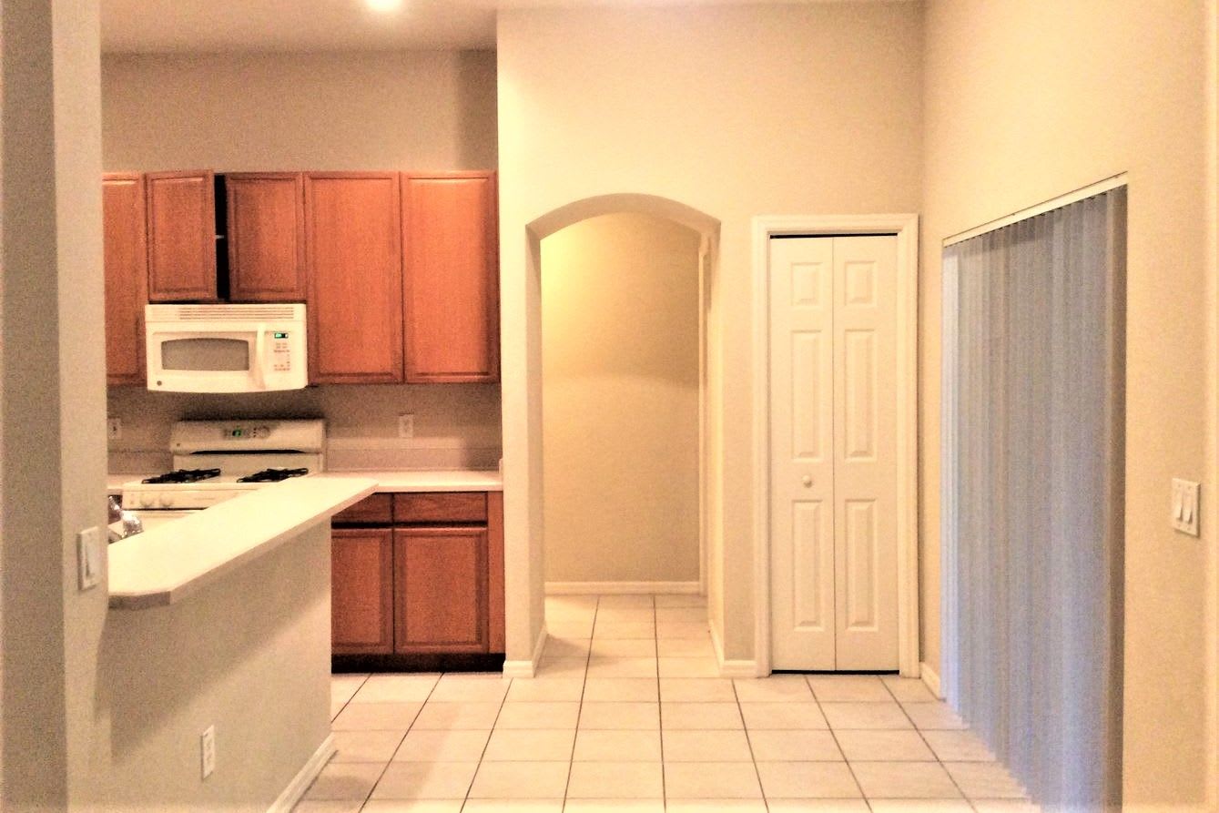 10142 Whisper Pointe Dr photo 4