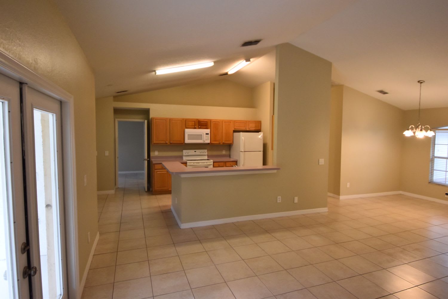 101 Thousand Oaks Blvd photo 4