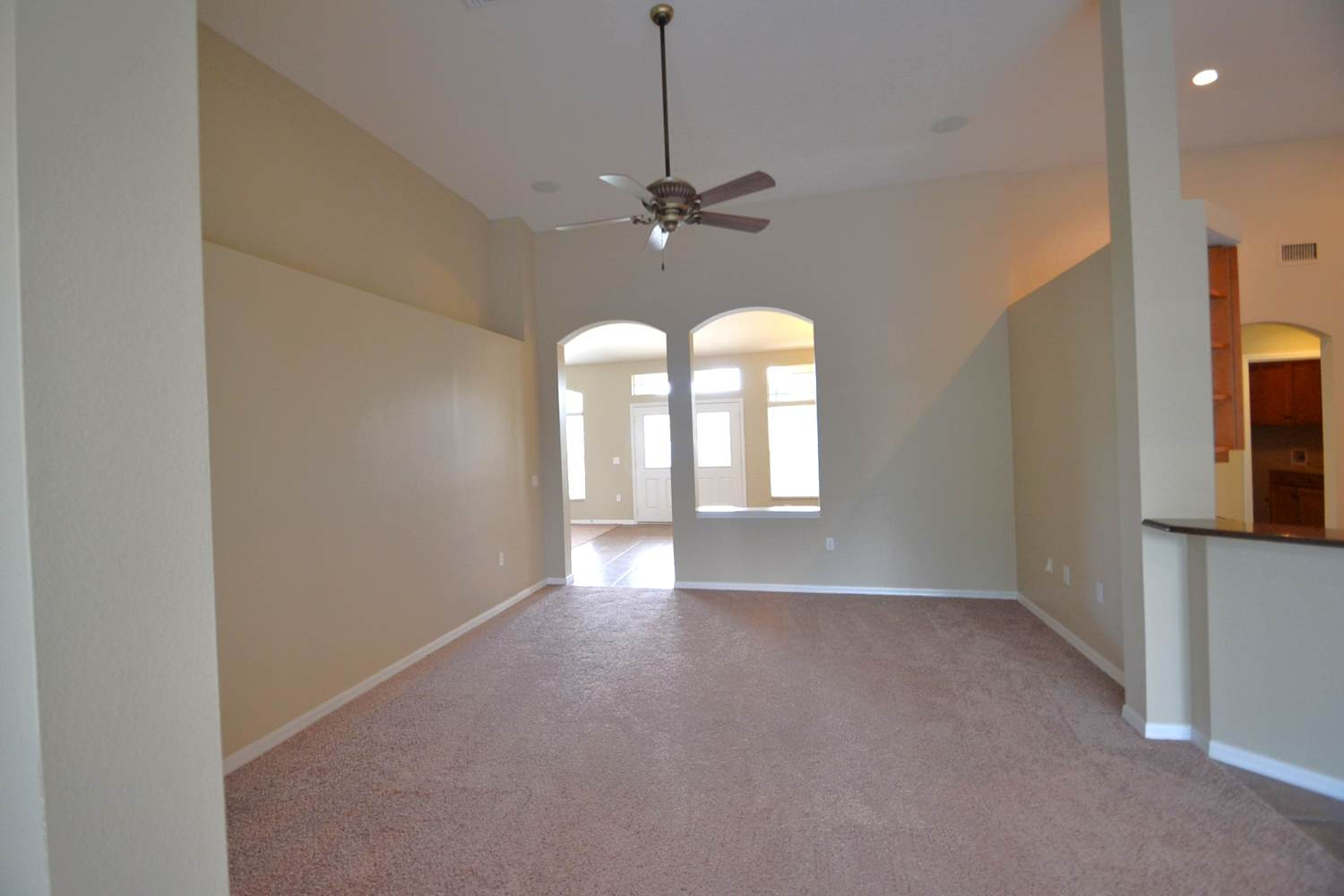 2313 Nesslewood Dr photo 3