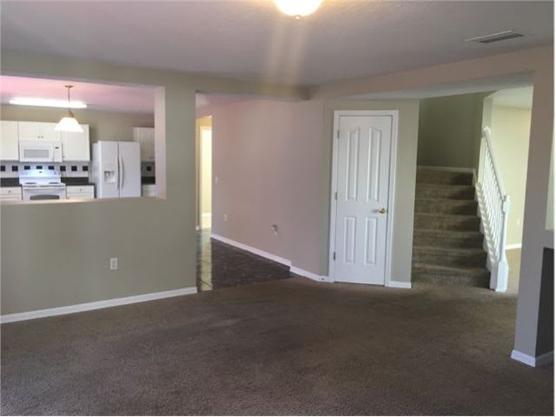 7352 Hunters Greene Cir photo 3