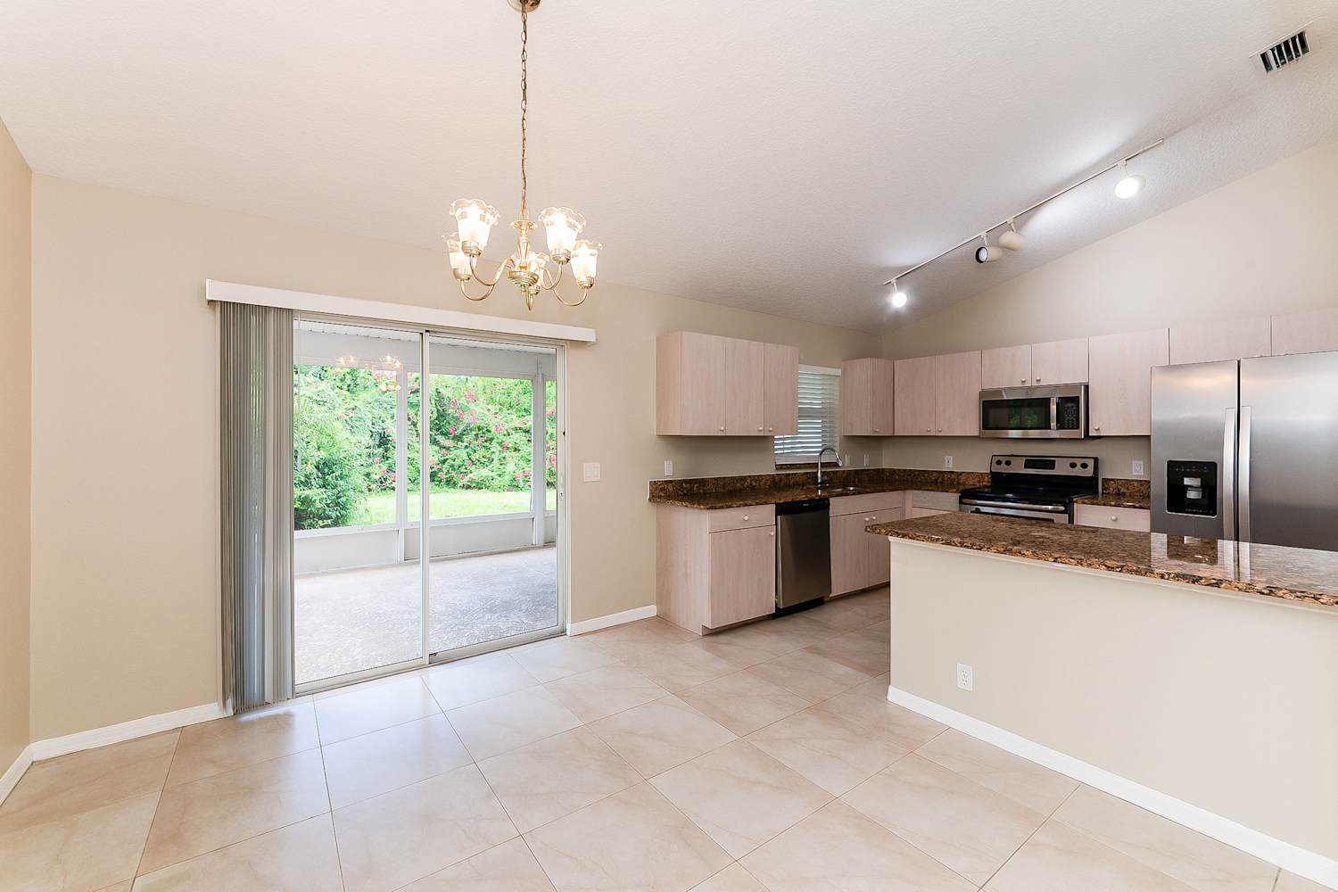7348 Linden Ln photo 5