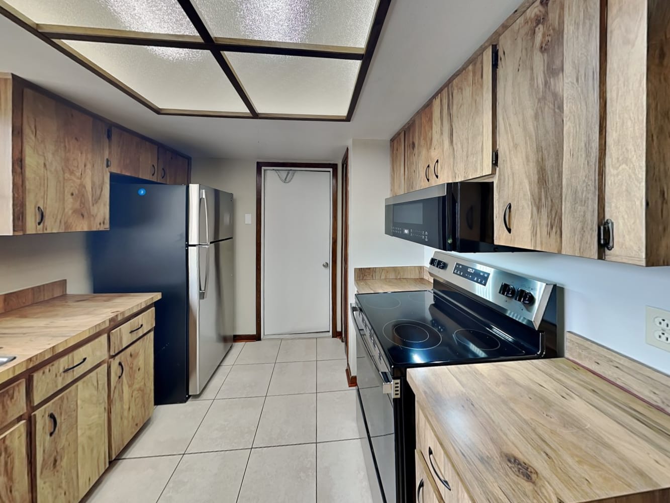 14906 Coldwater Ln photo 5