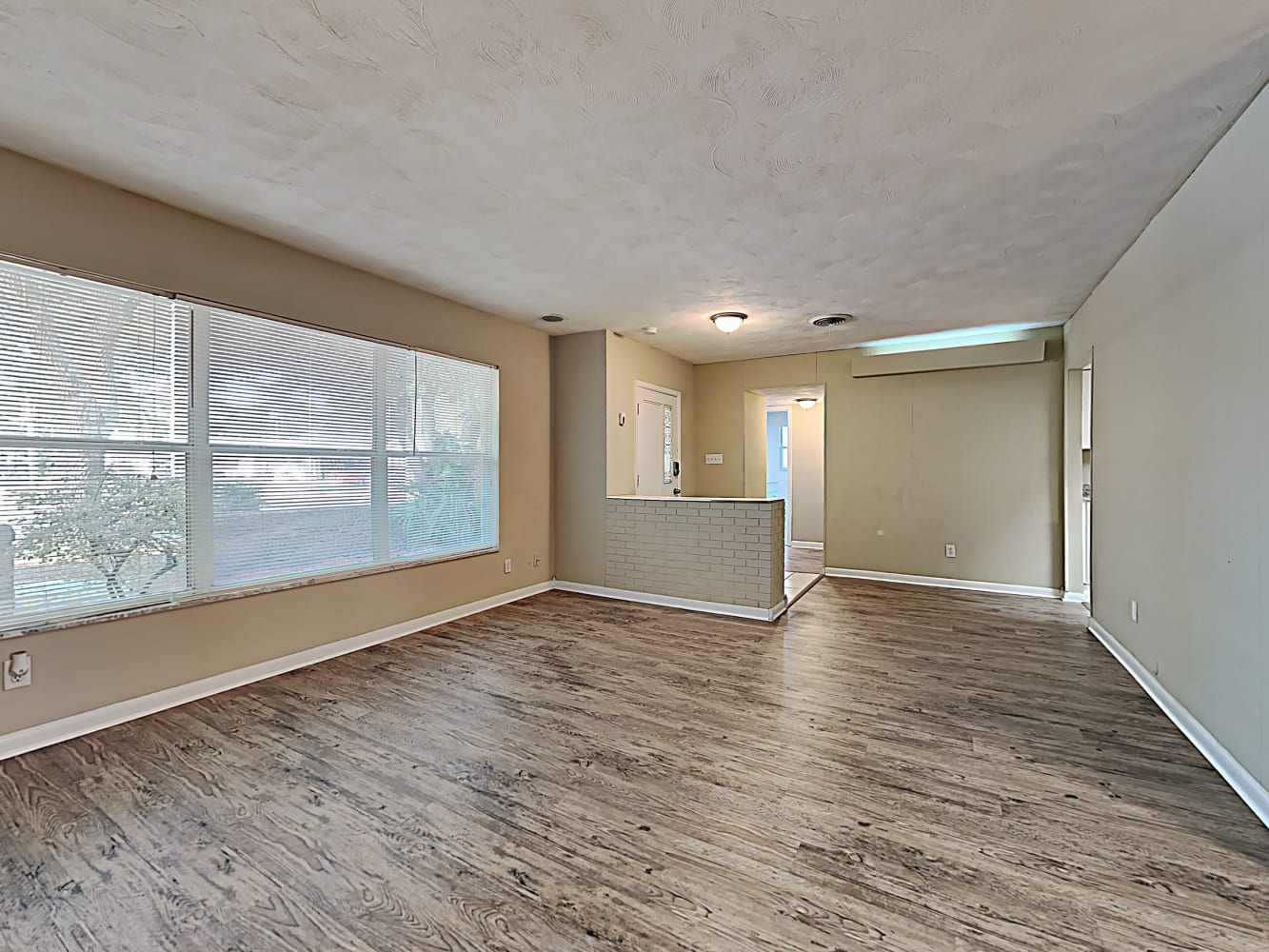 2332 Harn Blvd photo 3