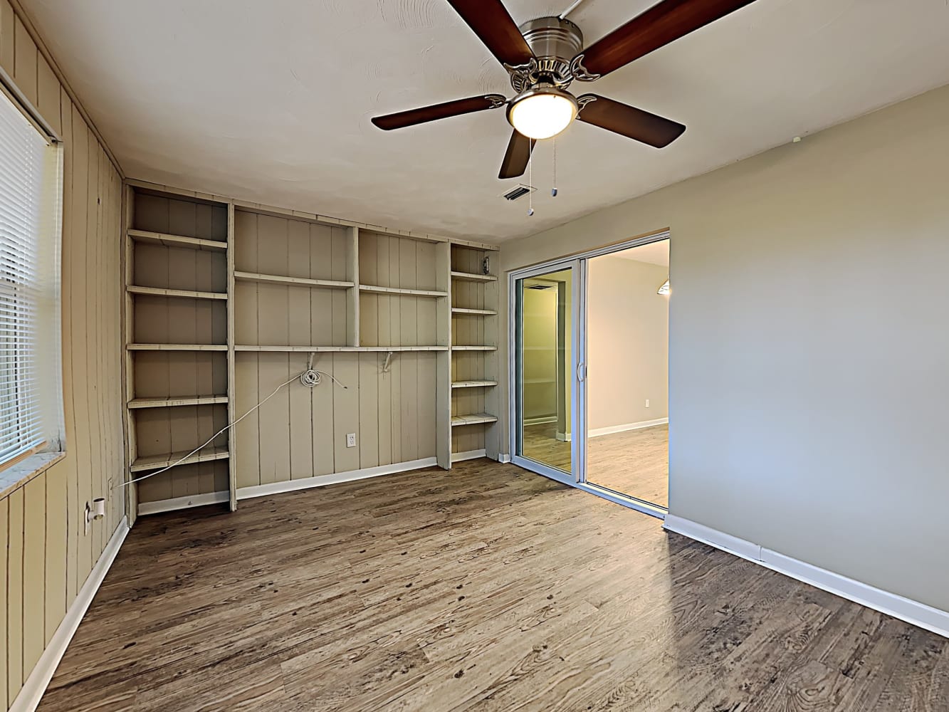 2332 Harn Blvd photo 4