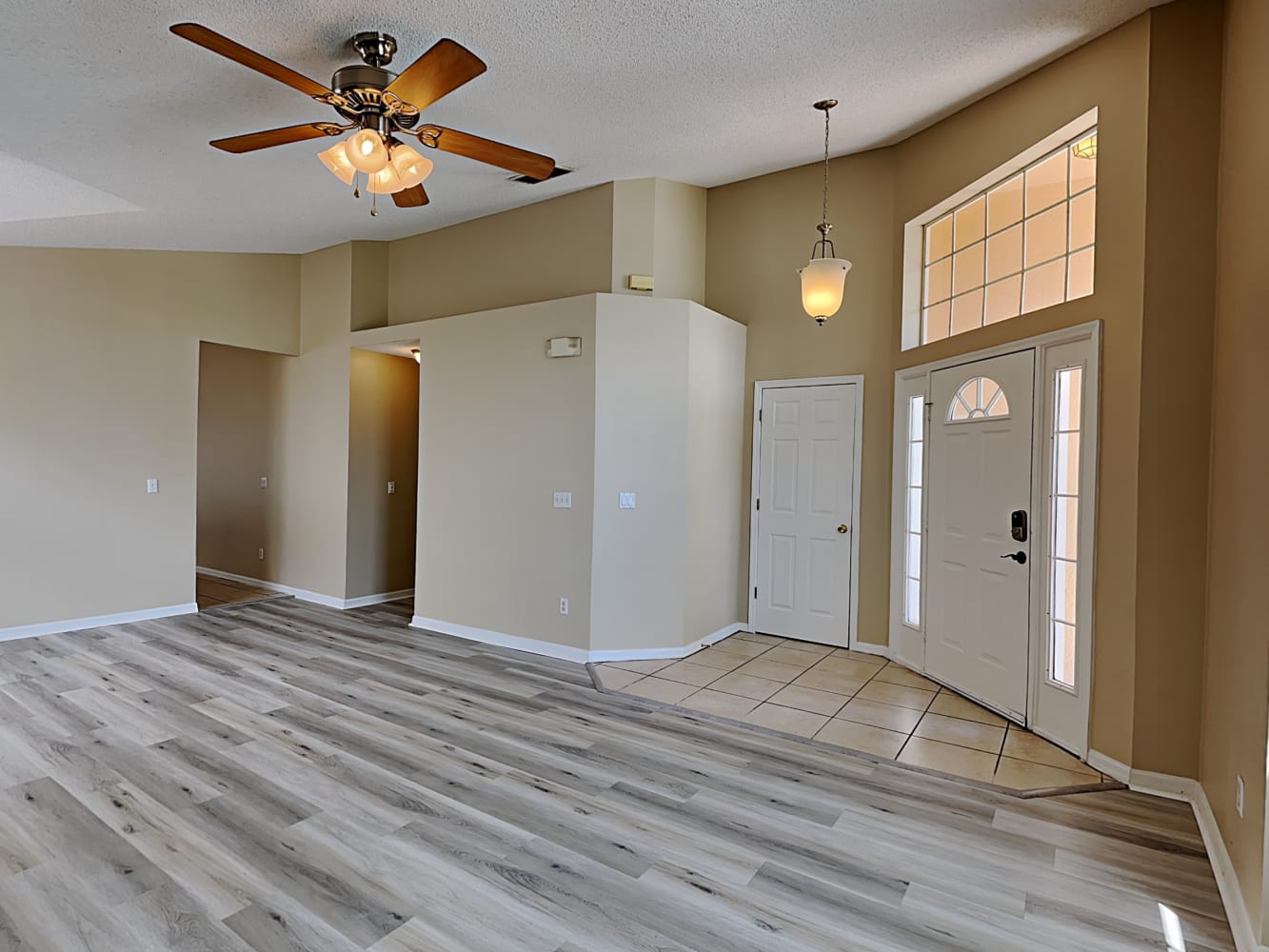 408 Riggs Cir photo 5