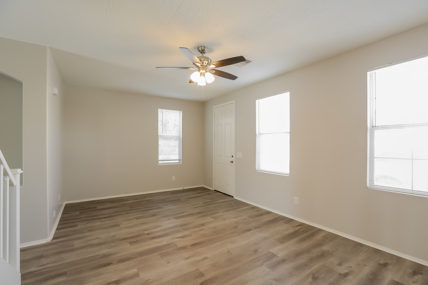 3927 S 53Rd Drive photo 4