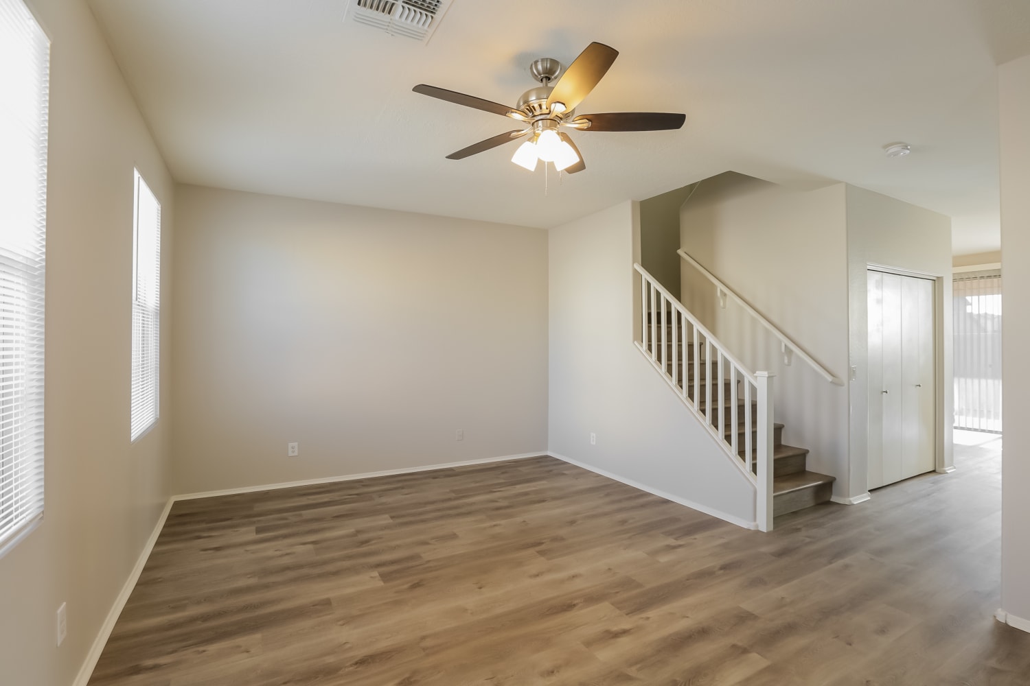 3927 S 53Rd Drive photo 3