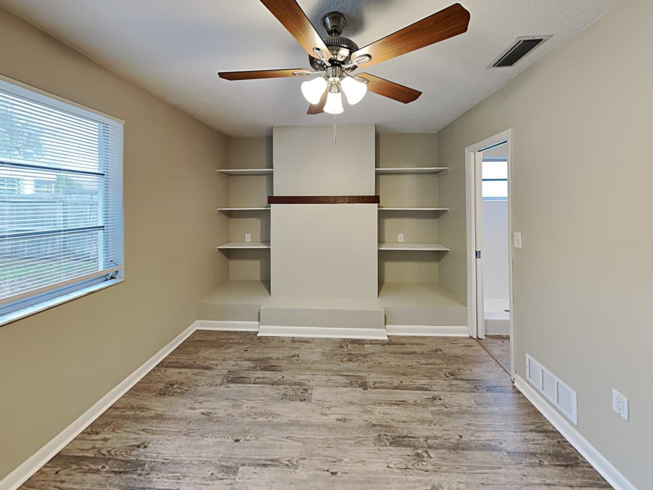 155 Talley Dr photo 3