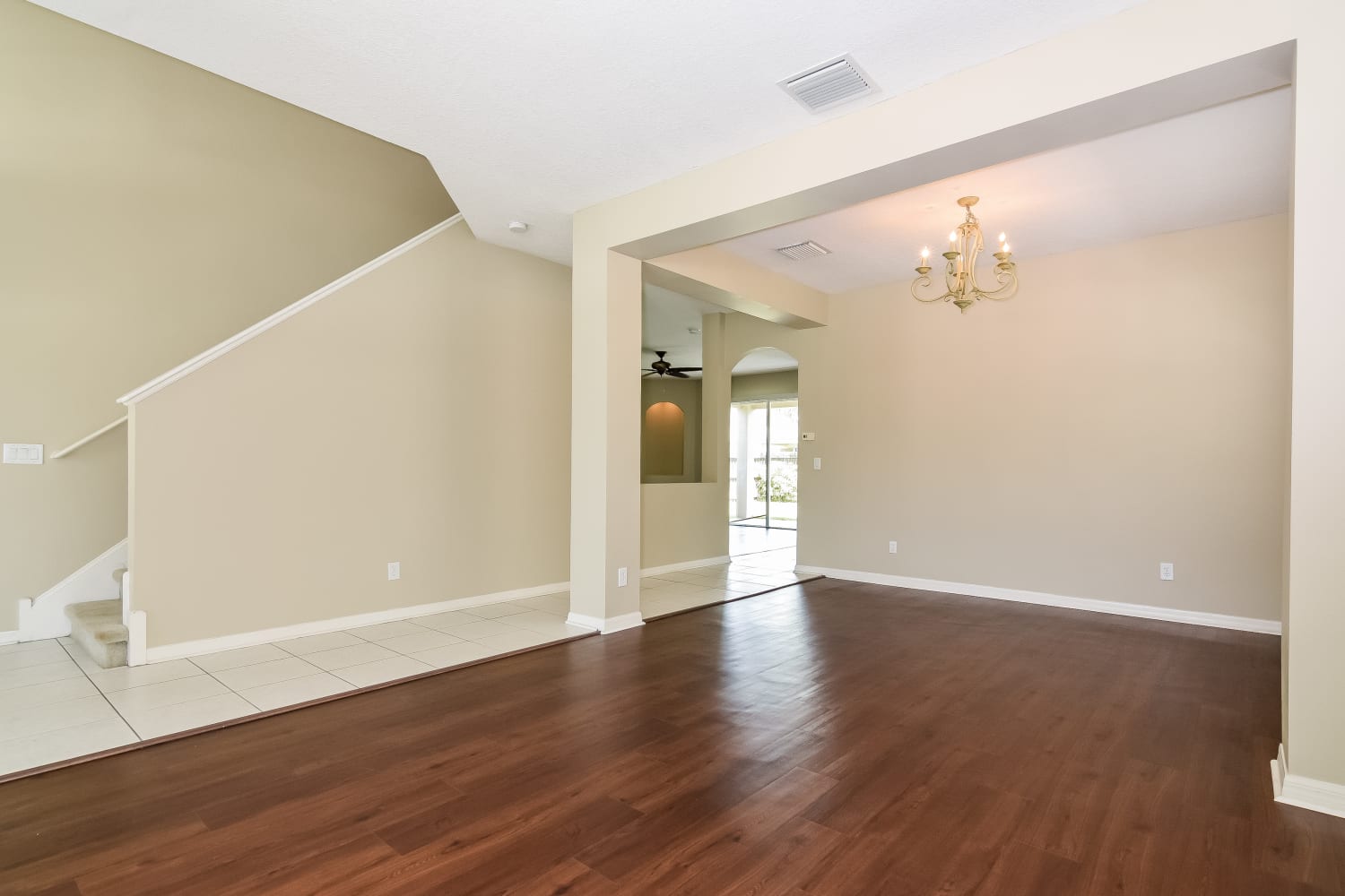3604 Beneraid St photo 3