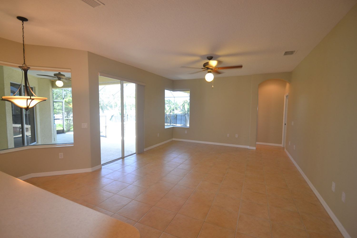 6418 Royal Tern Cir photo 2