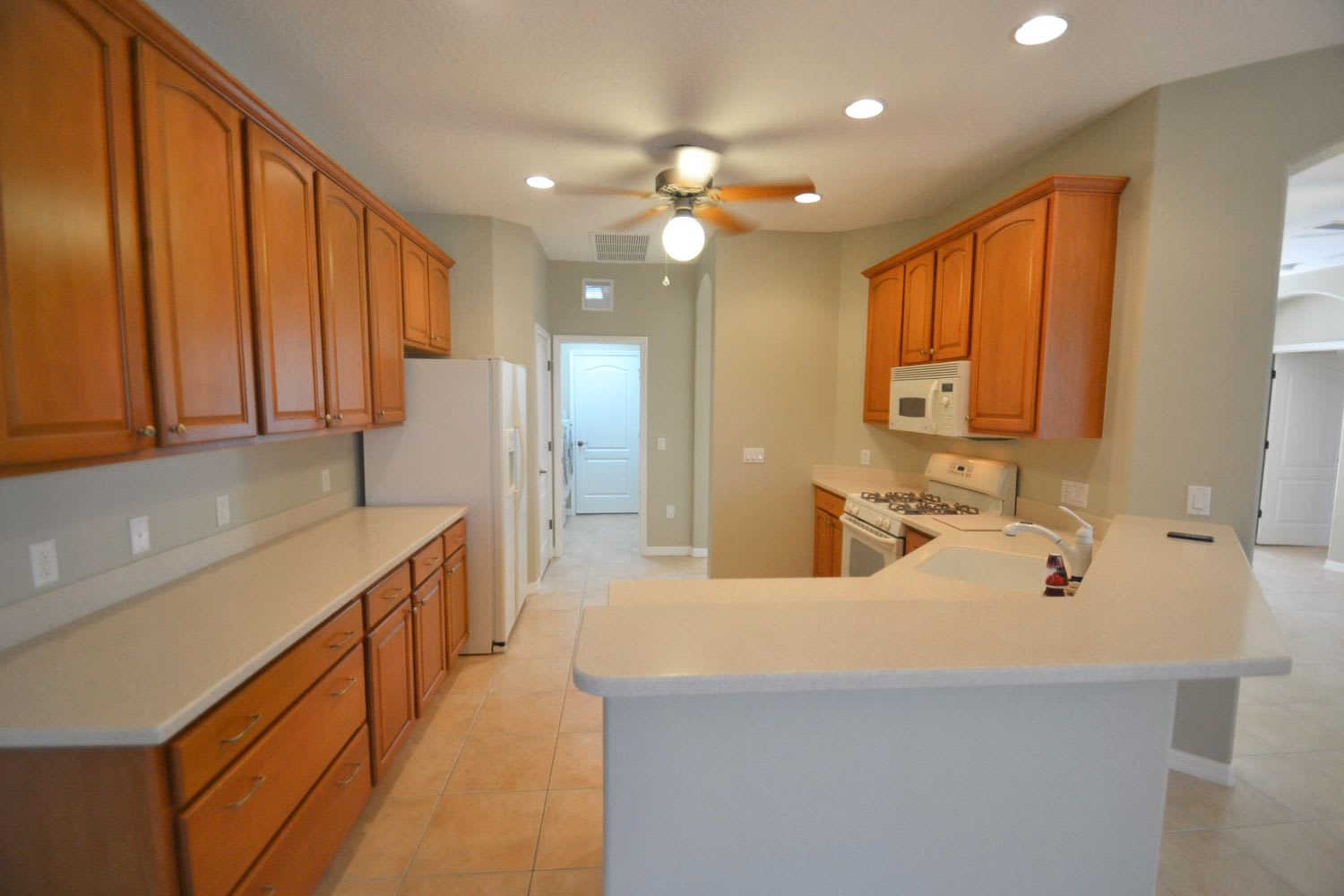 6418 Royal Tern Cir photo 4