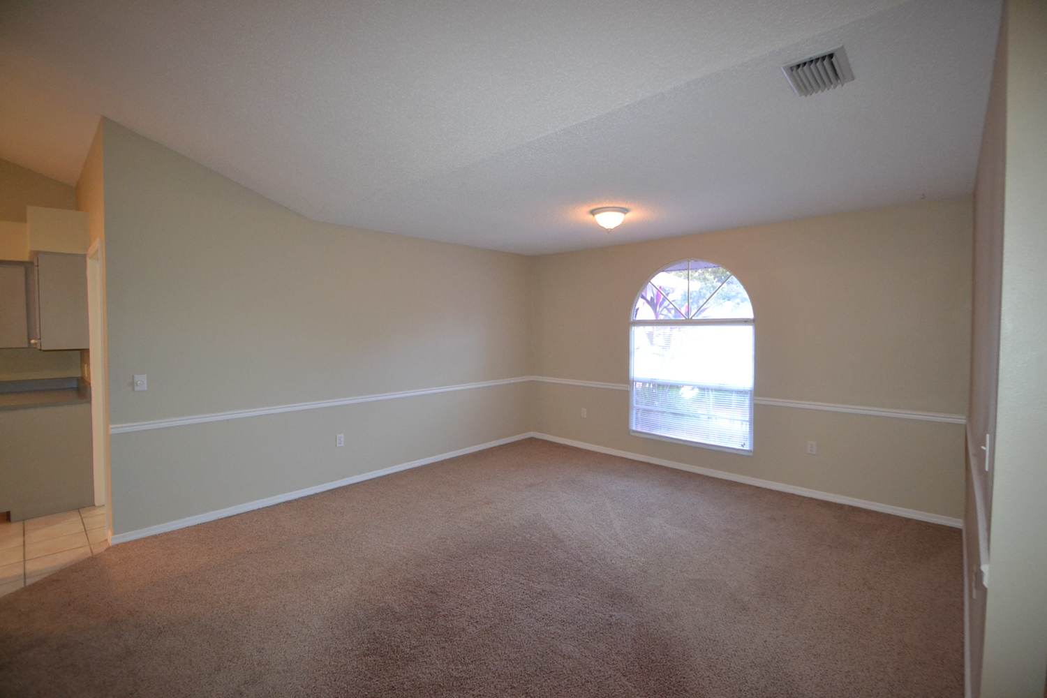 4211 Arrow Dr photo 4