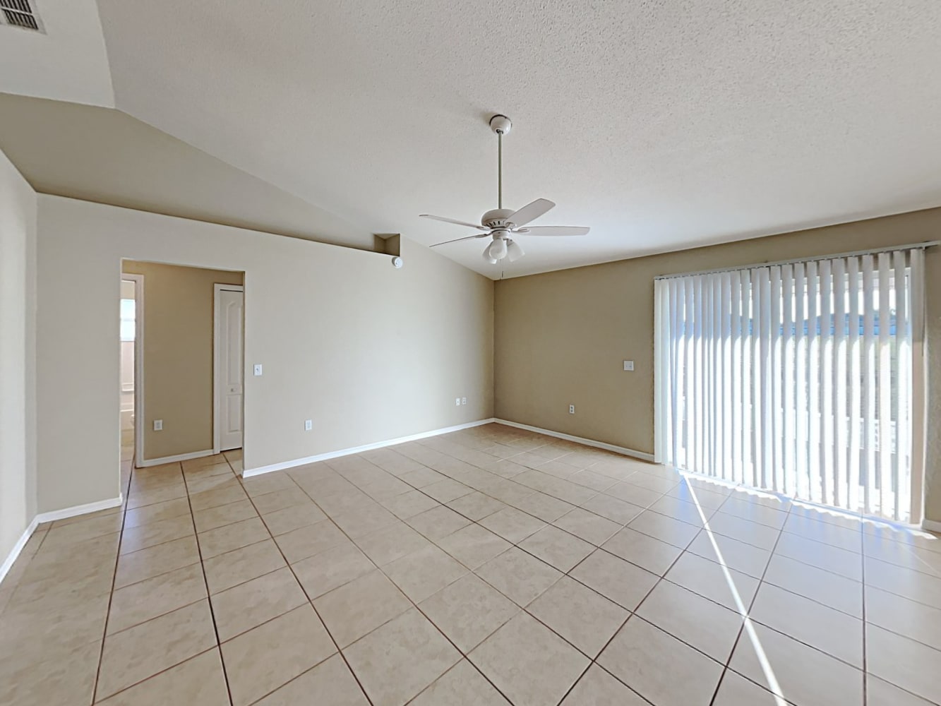 7410 Loblolly Ave photo 3