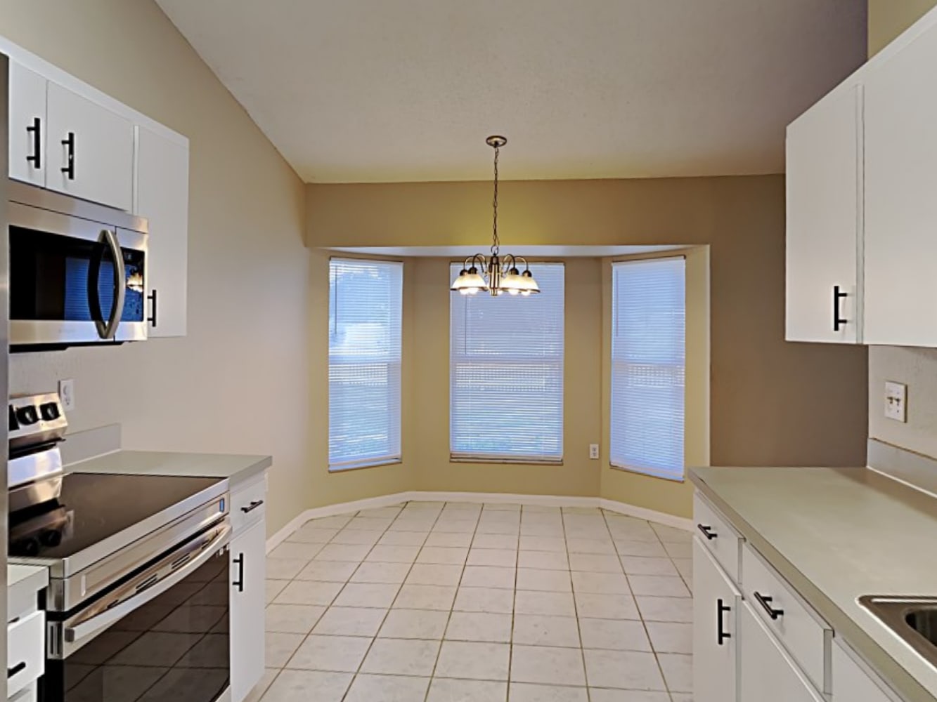 7618 Habersham Dr photo 5