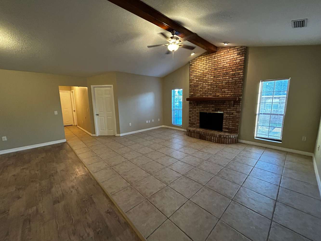 7202 Hileman Dr E photo 2