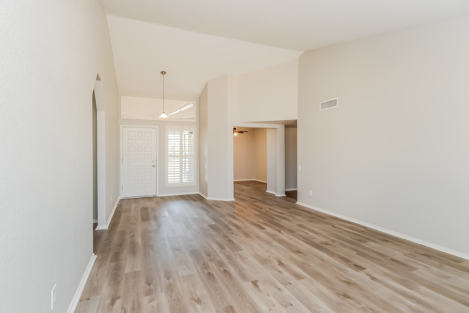 7918 W Dreyfus Dr photo 3