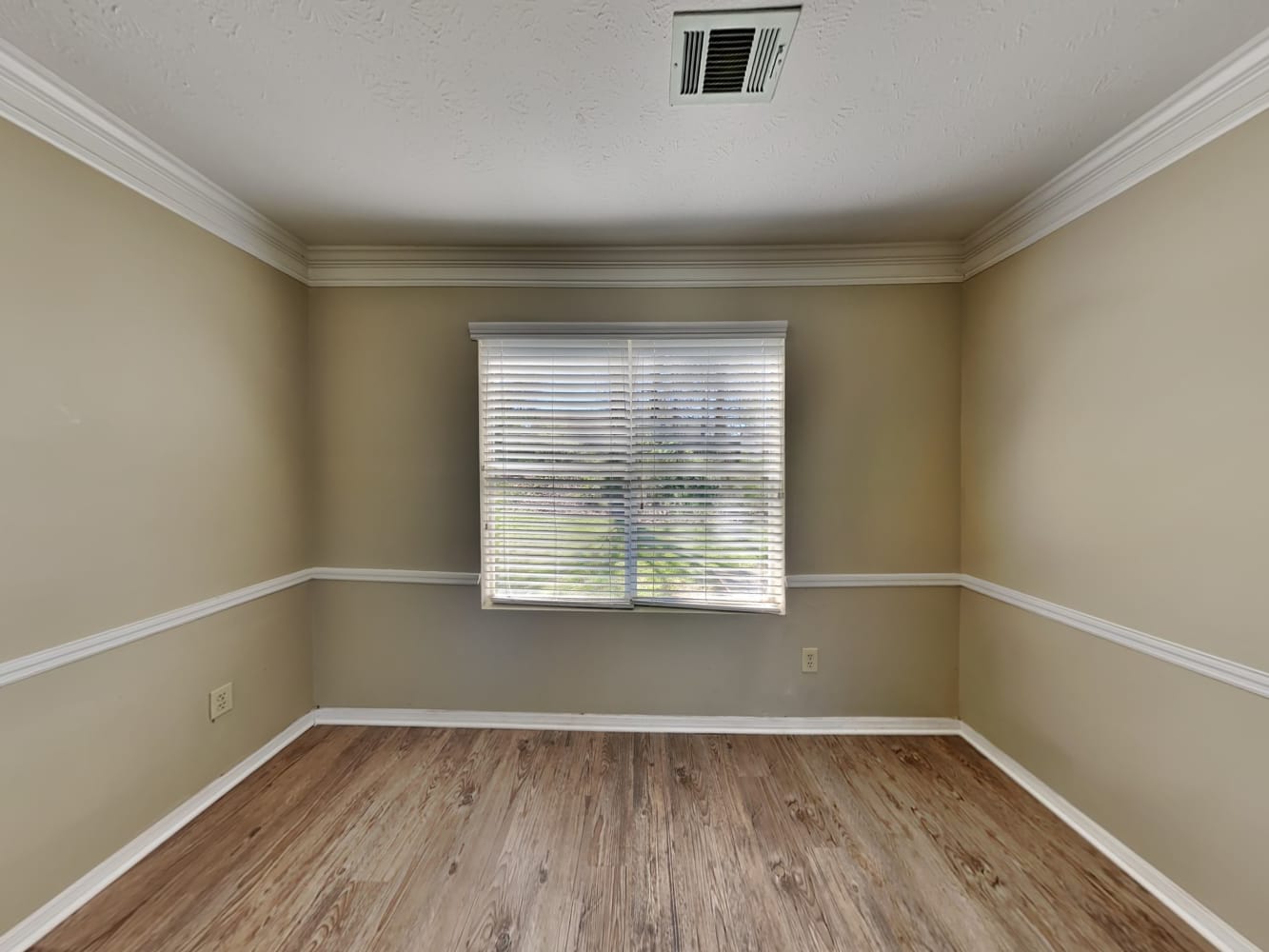 1600 Kennons Hill Ct photo 5