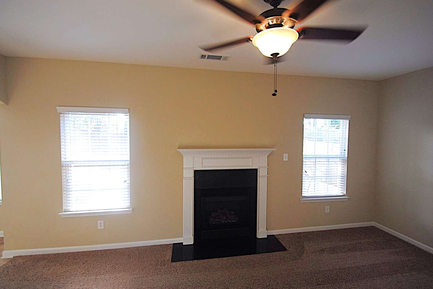 5001 Amethyst Dr photo 2