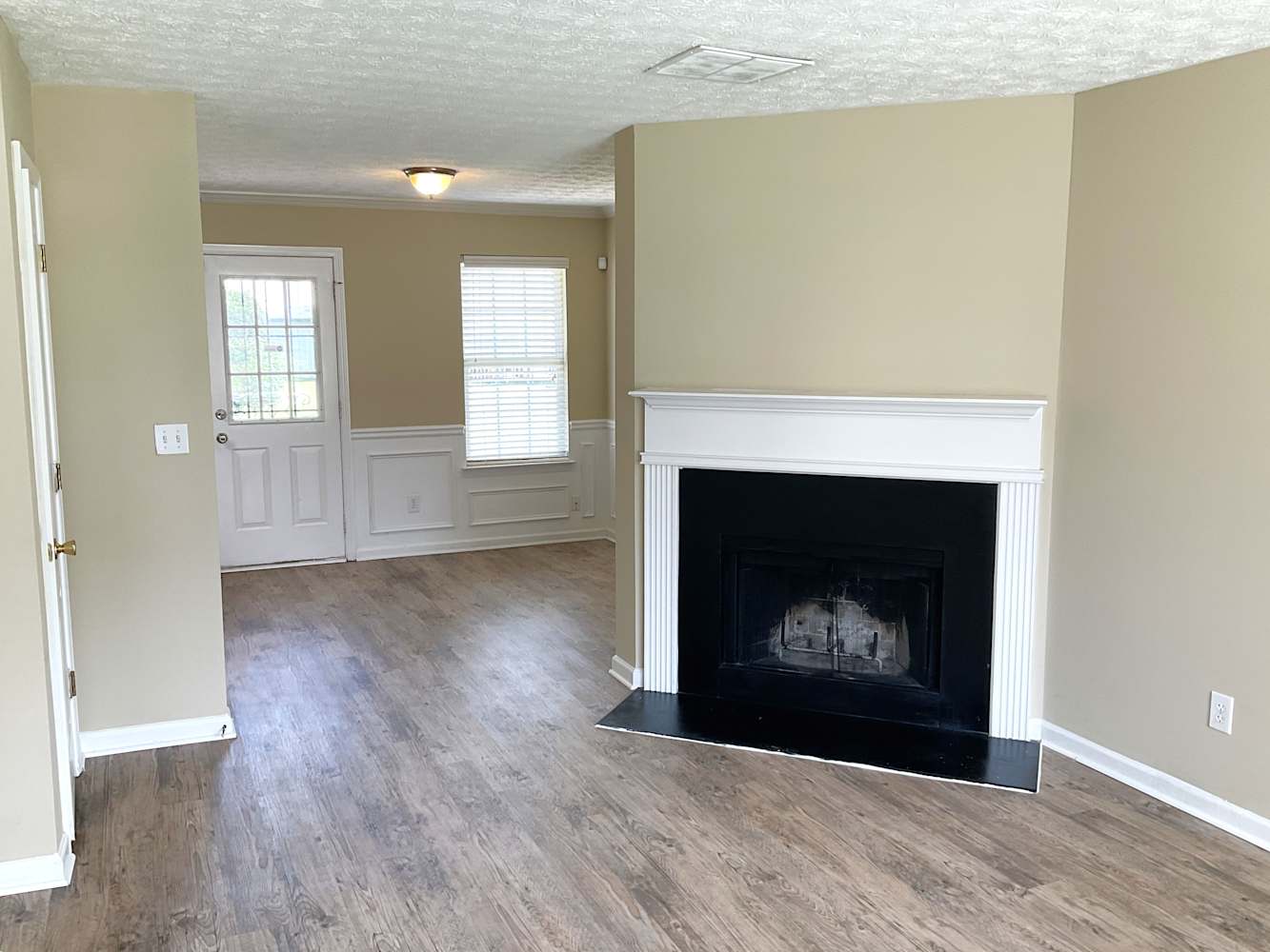 2514 Brookgate Way photo 2