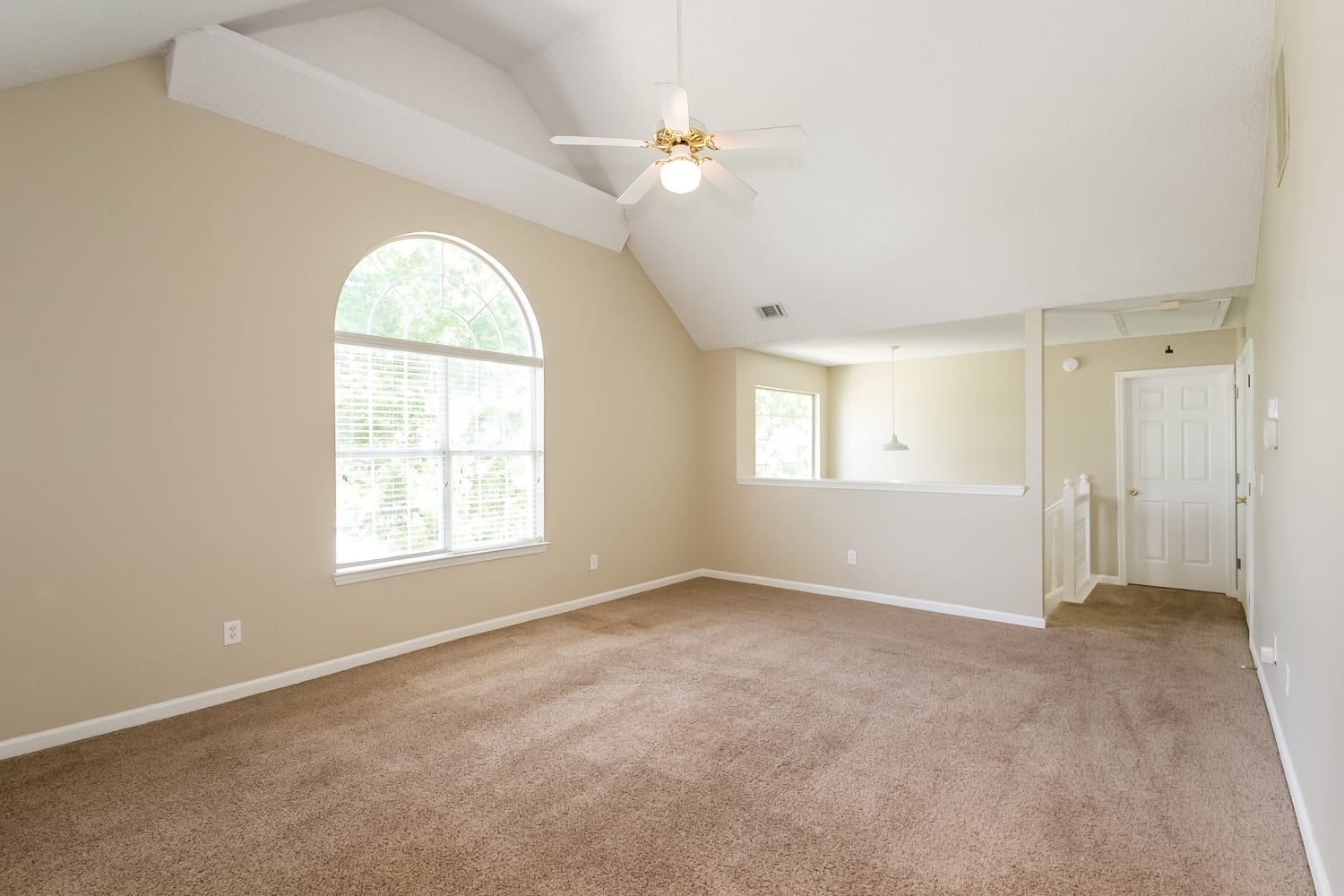 2377 Brandenberry Ct photo 4