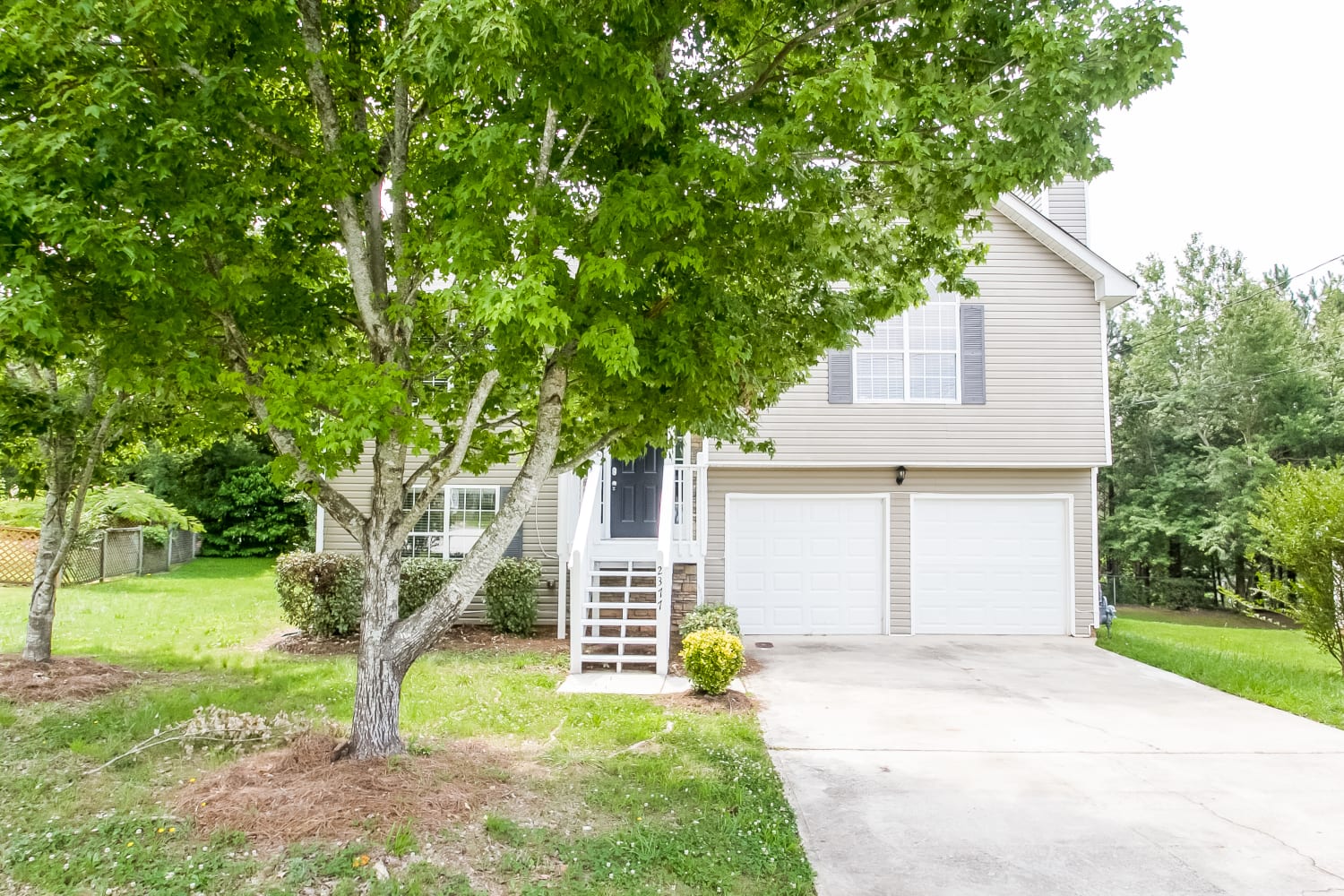 2377 Brandenberry Ct photo 2