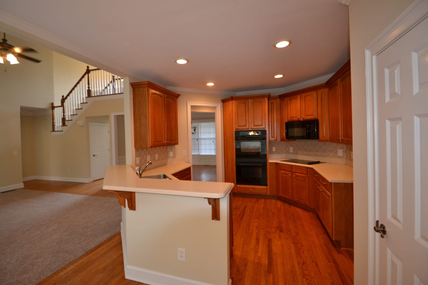 1055 Eagles Brooke Dr photo 5
