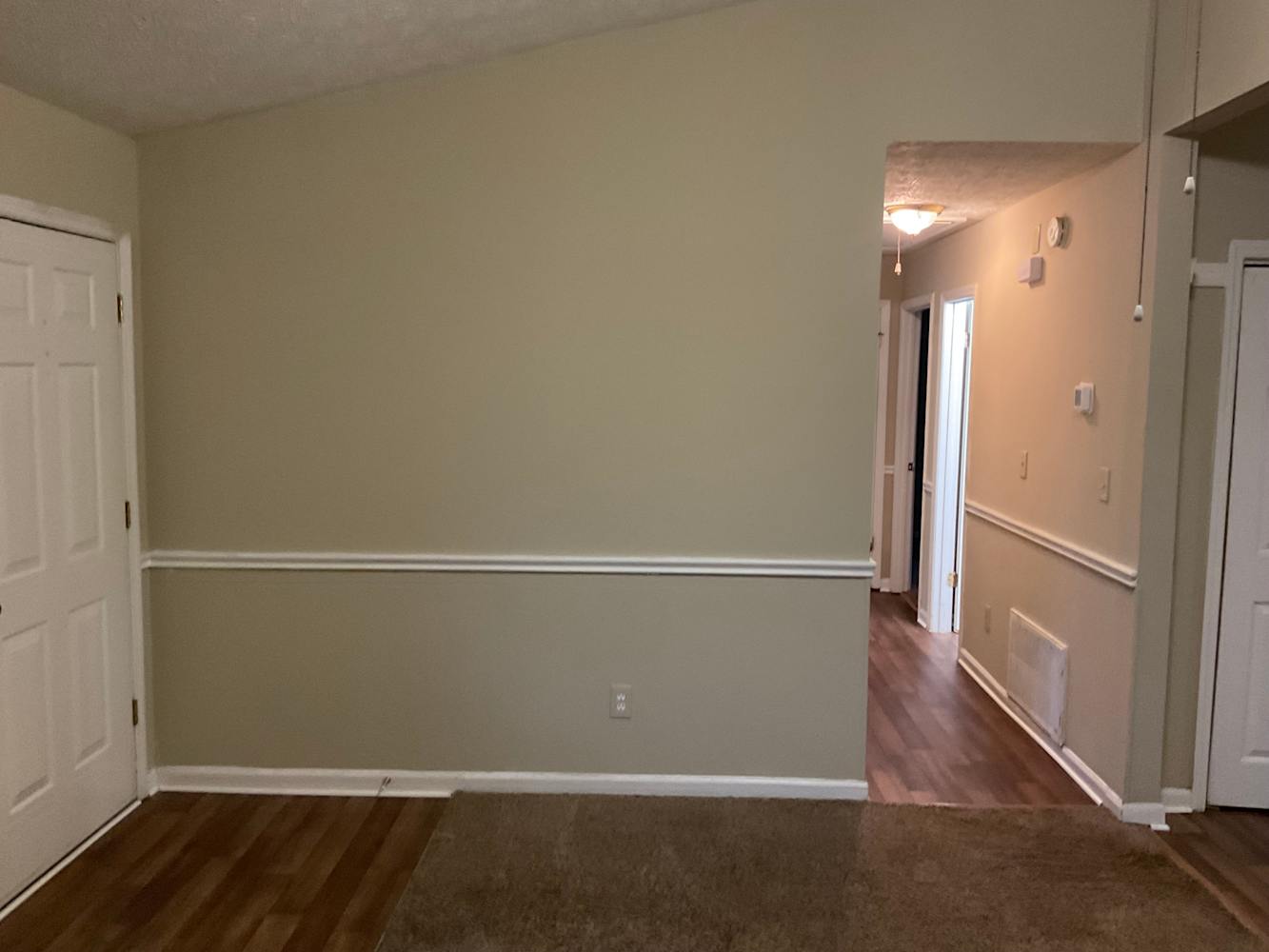 731 Suwanee Pkwy photo 2