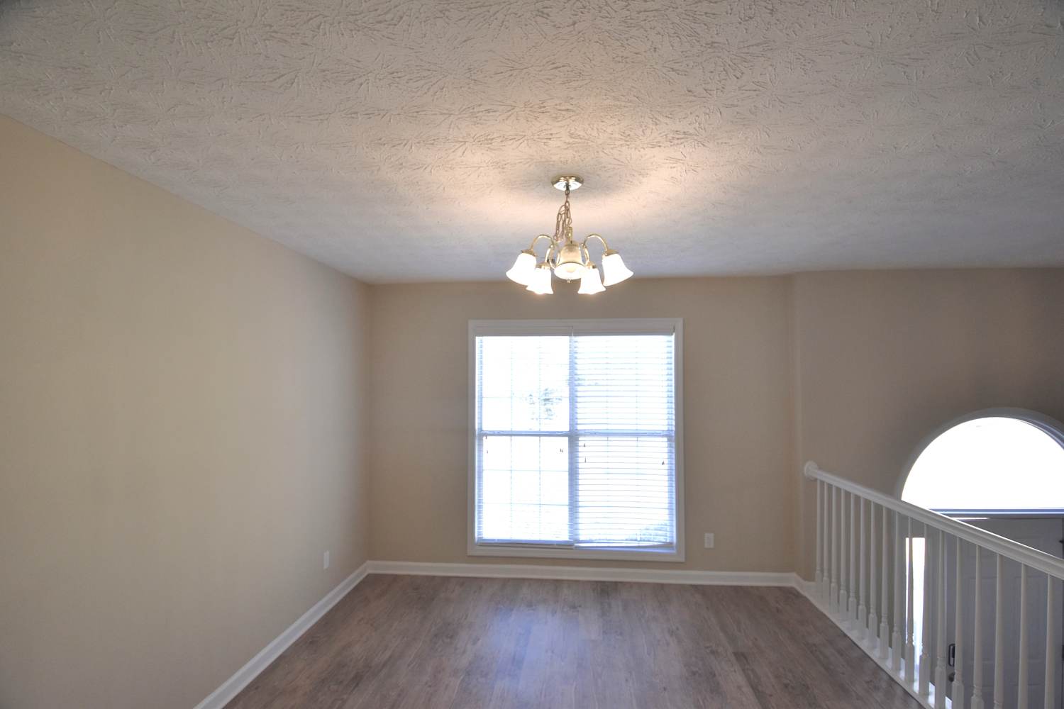 1661 Hampton Walk Dr photo 4