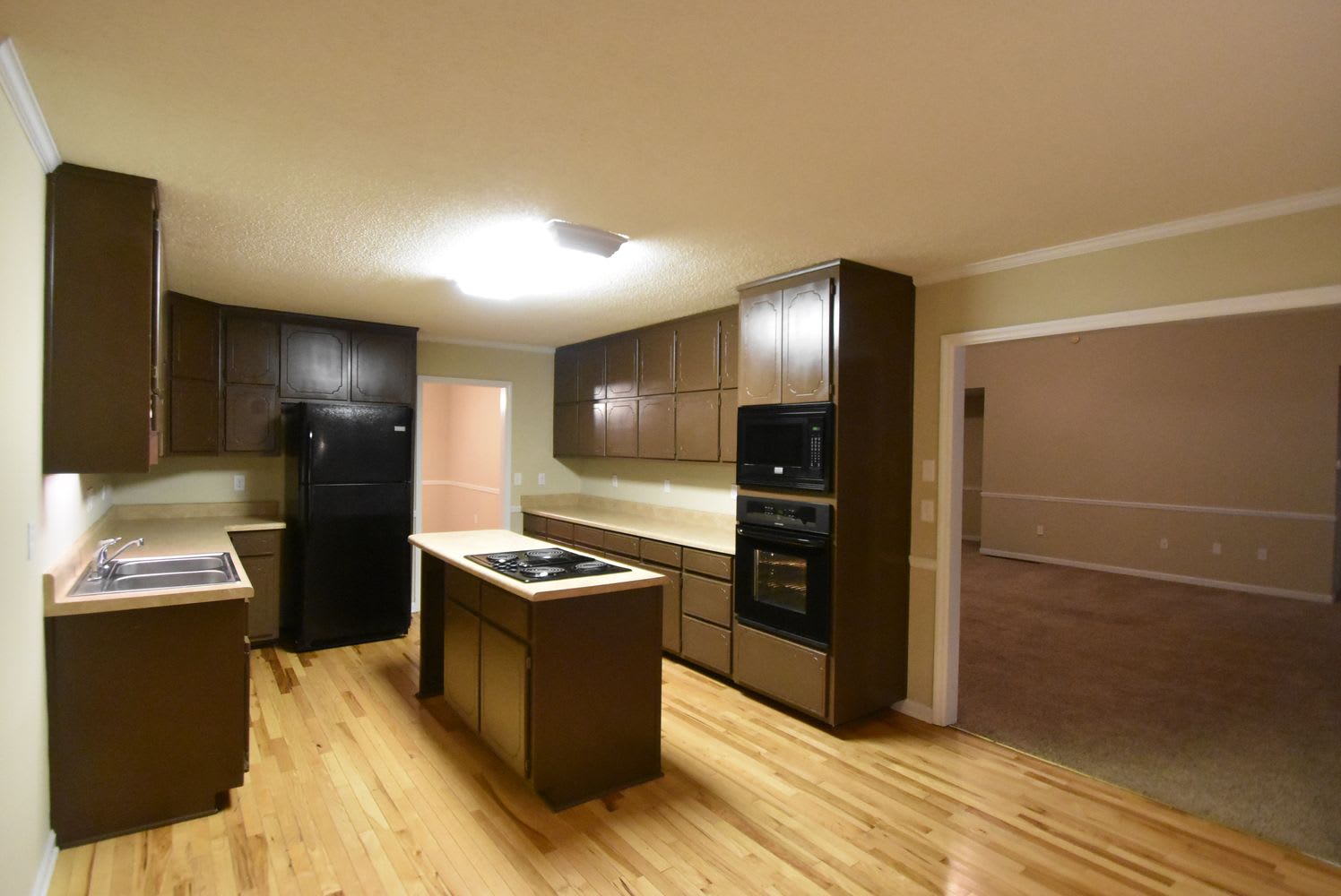 444 Kimberly Ct photo 4