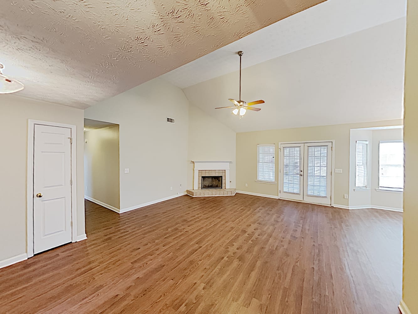 2793 Wellsly Ct NW photo 4