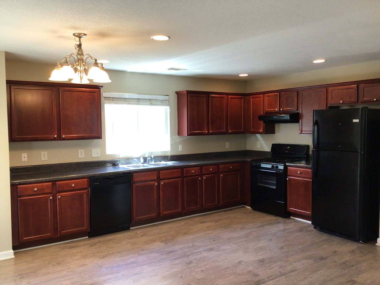 231 Oconee Way photo 3