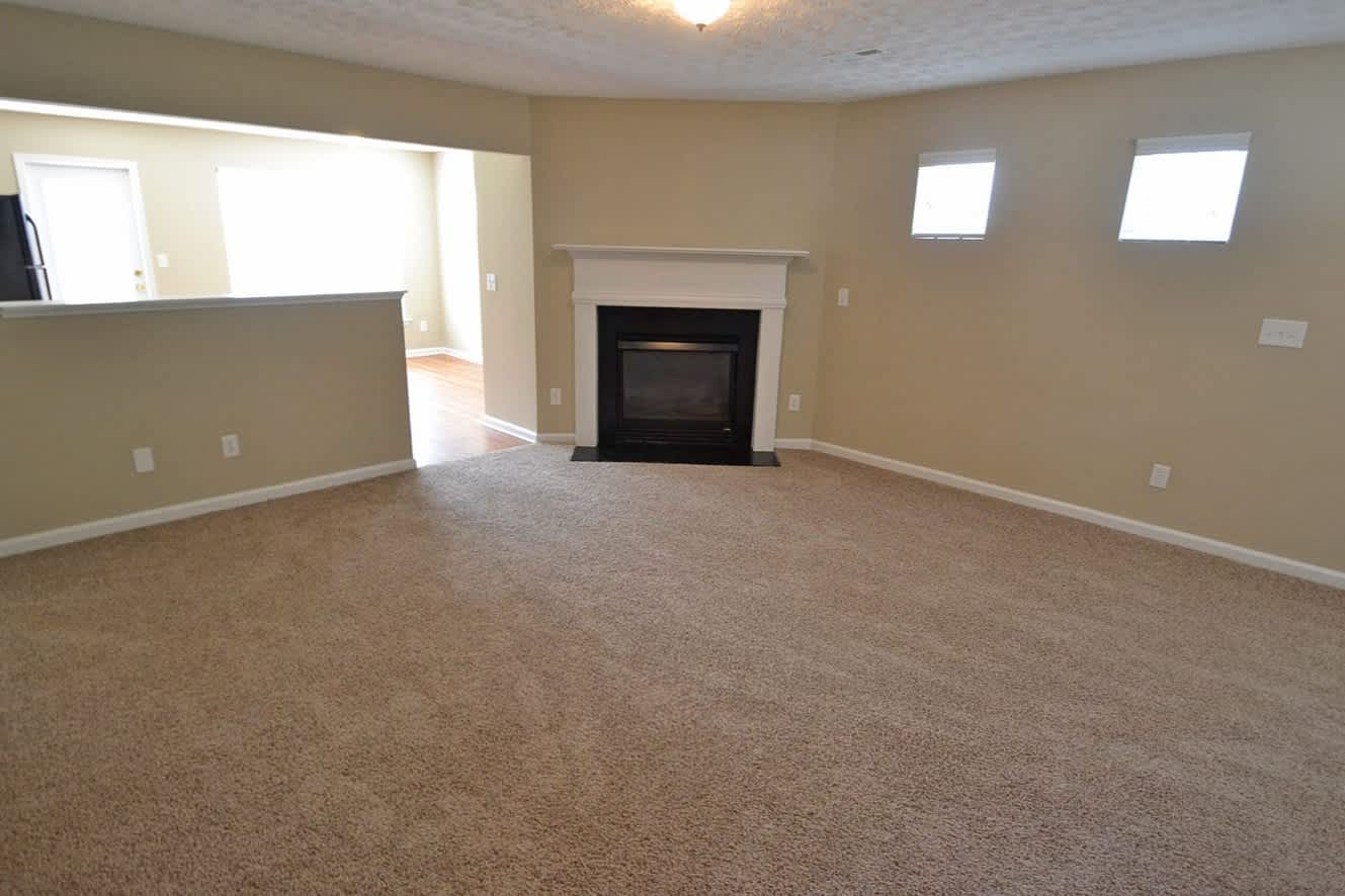 268 Topaz Dr photo 2