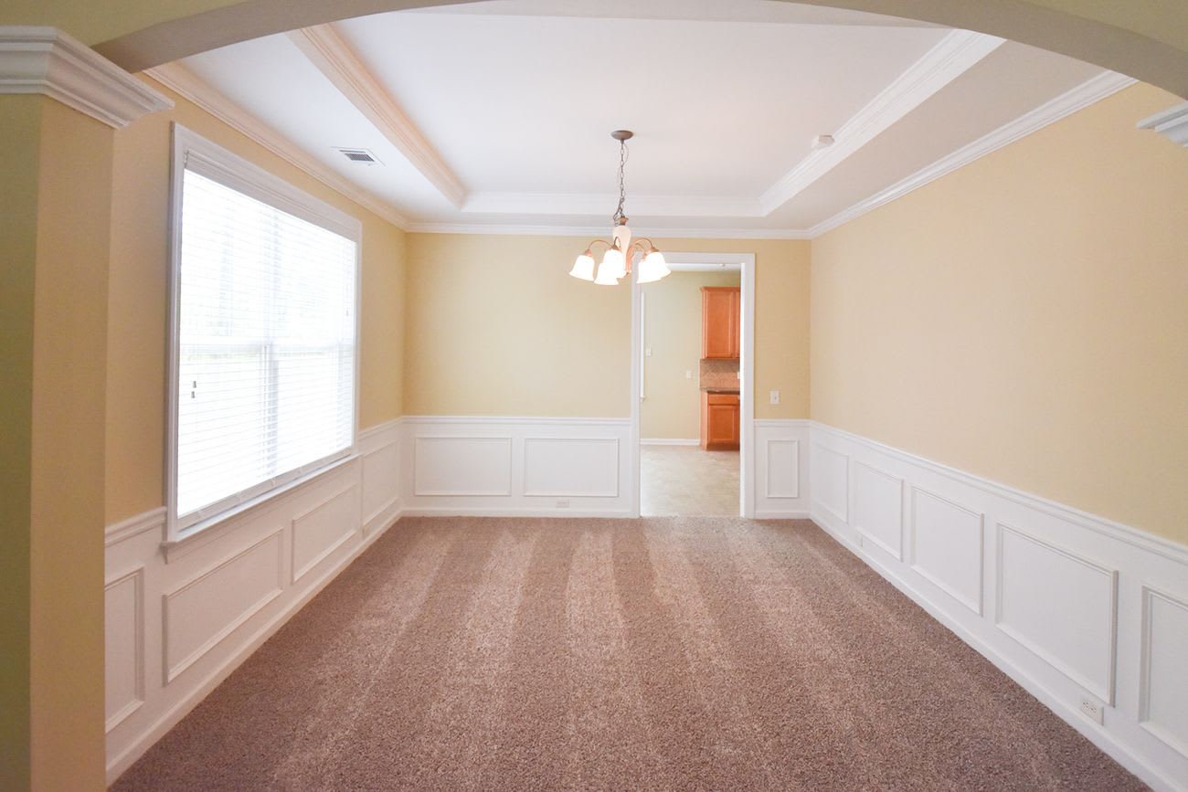 2716 Sandalwood Cir photo 3