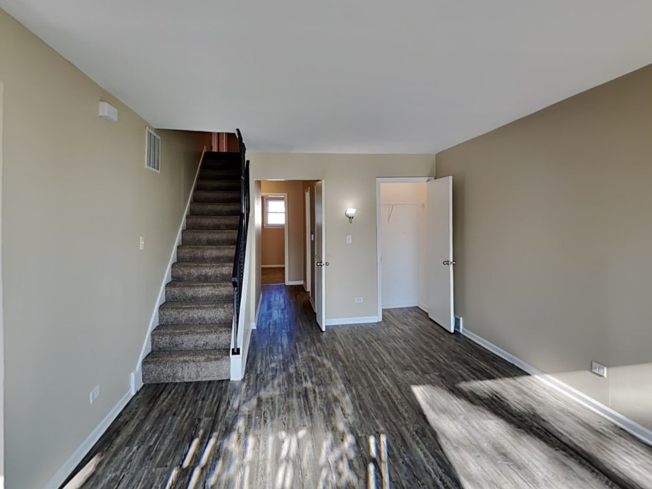 1816 N 38th Ave photo 5