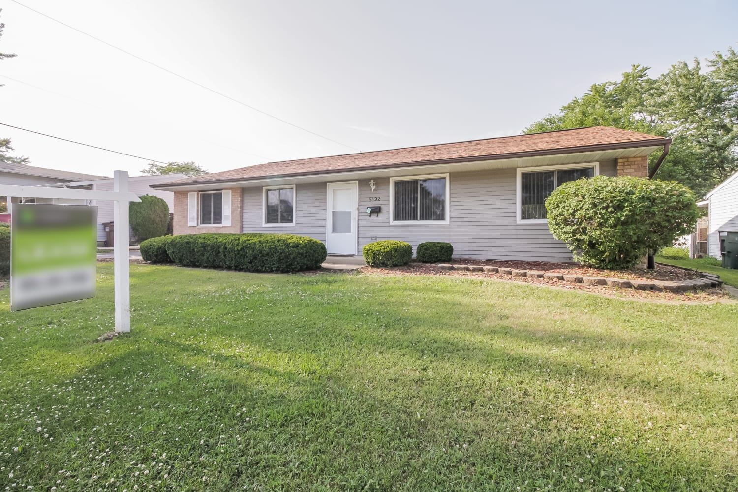 5192 Greentree Rd photo 2