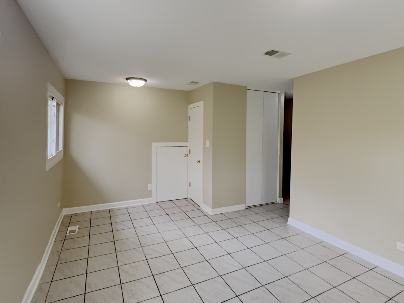 470 Westview St photo 5