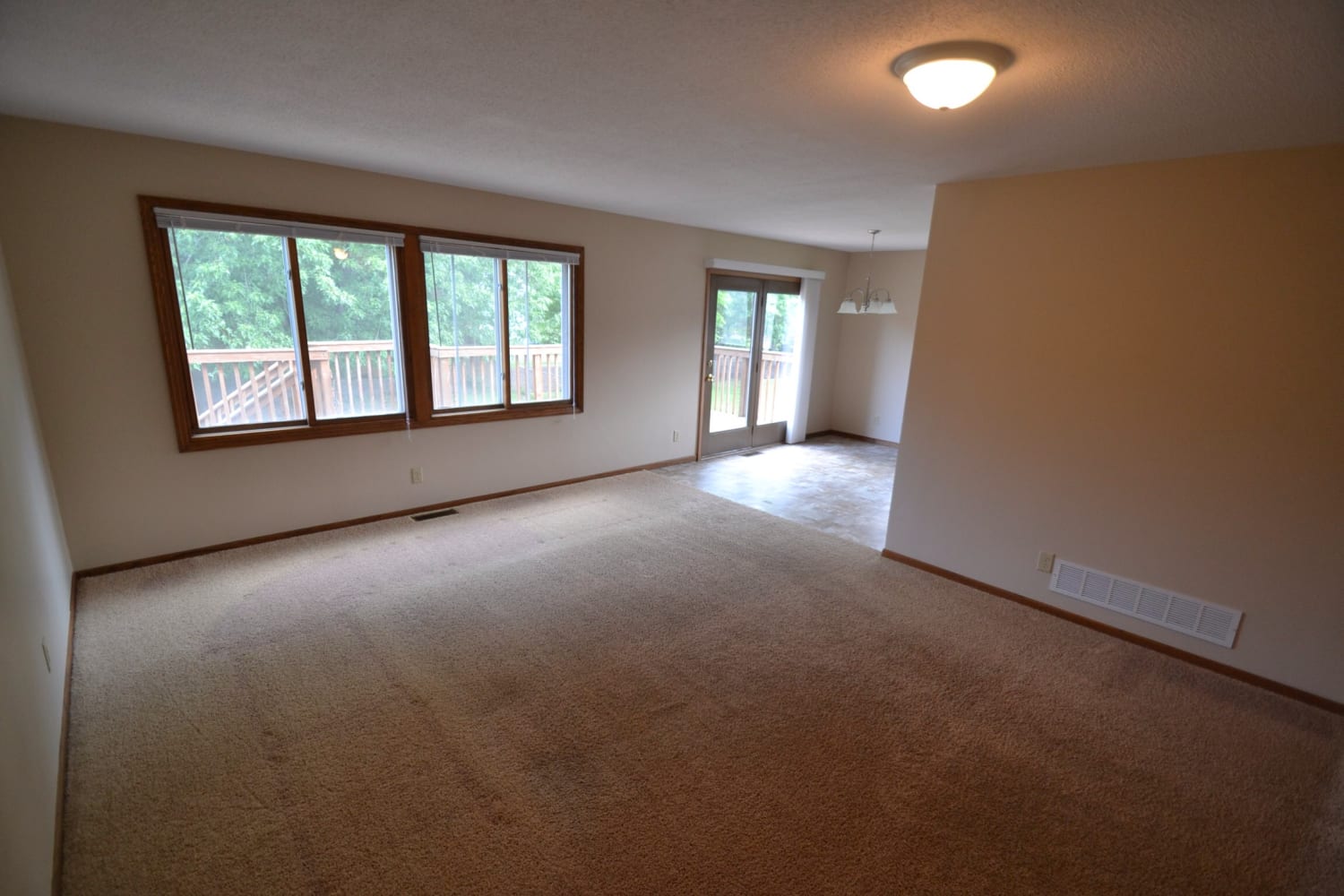 14120 Rosewood Ln N photo 2